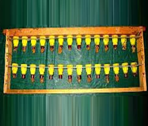 beekeeping equipment tools wholesale suppliers India,beehive distributors Delhi,bee keeping equipments dealers Dubai,bee hive manufacturers & suppliers India